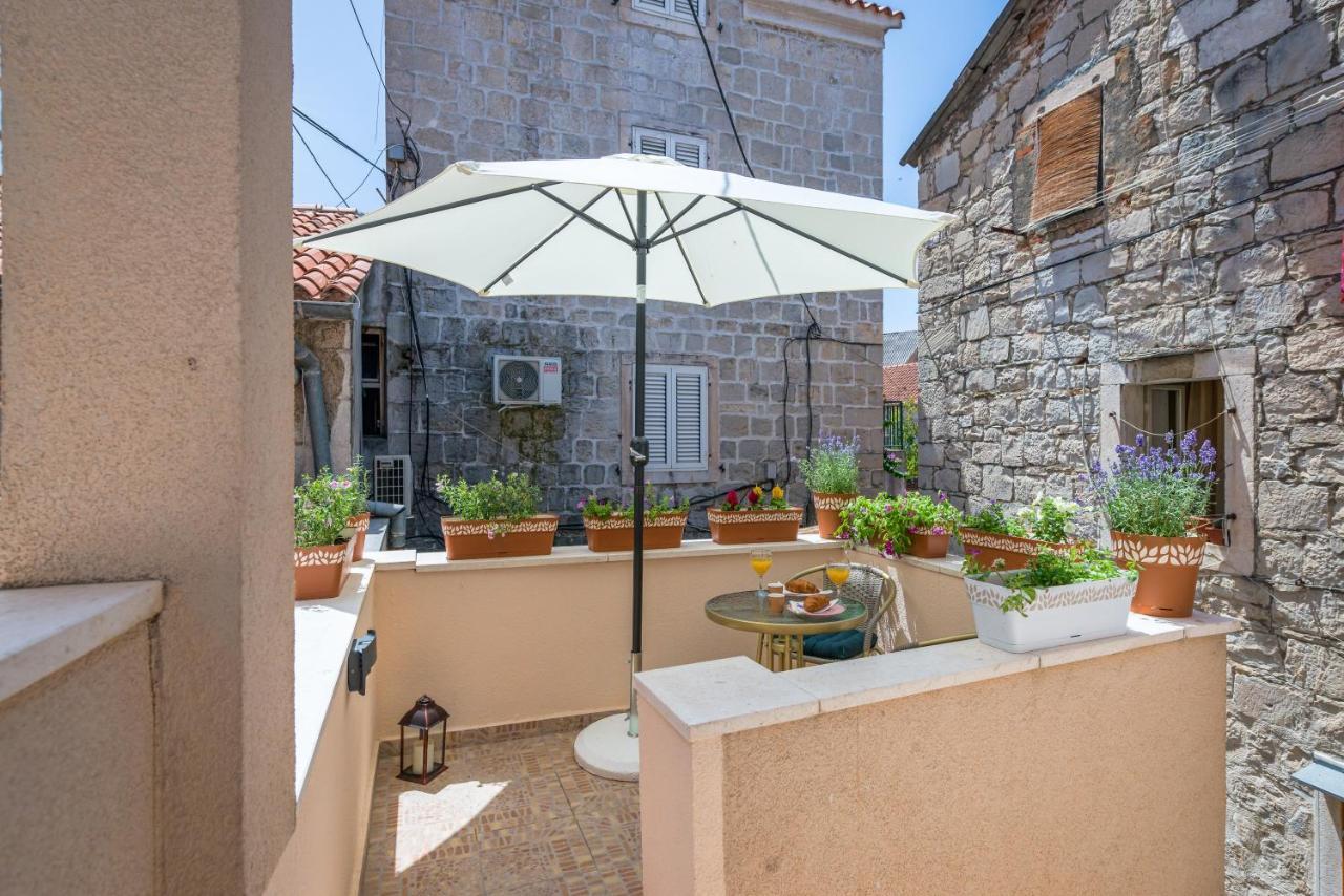 Diva 1,Stylish Old Town Studio Apartment Near Beach Split Extérieur photo