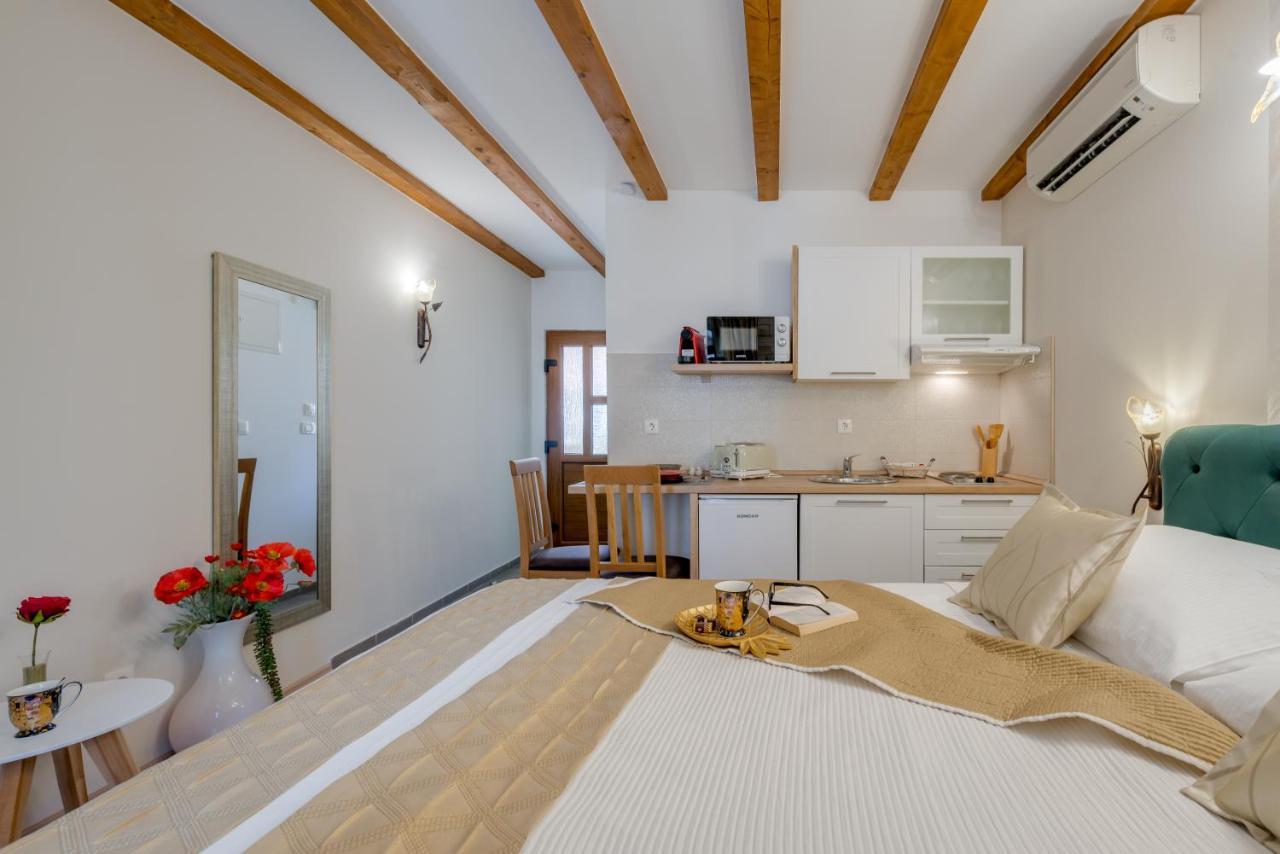 Diva 1,Stylish Old Town Studio Apartment Near Beach Split Extérieur photo